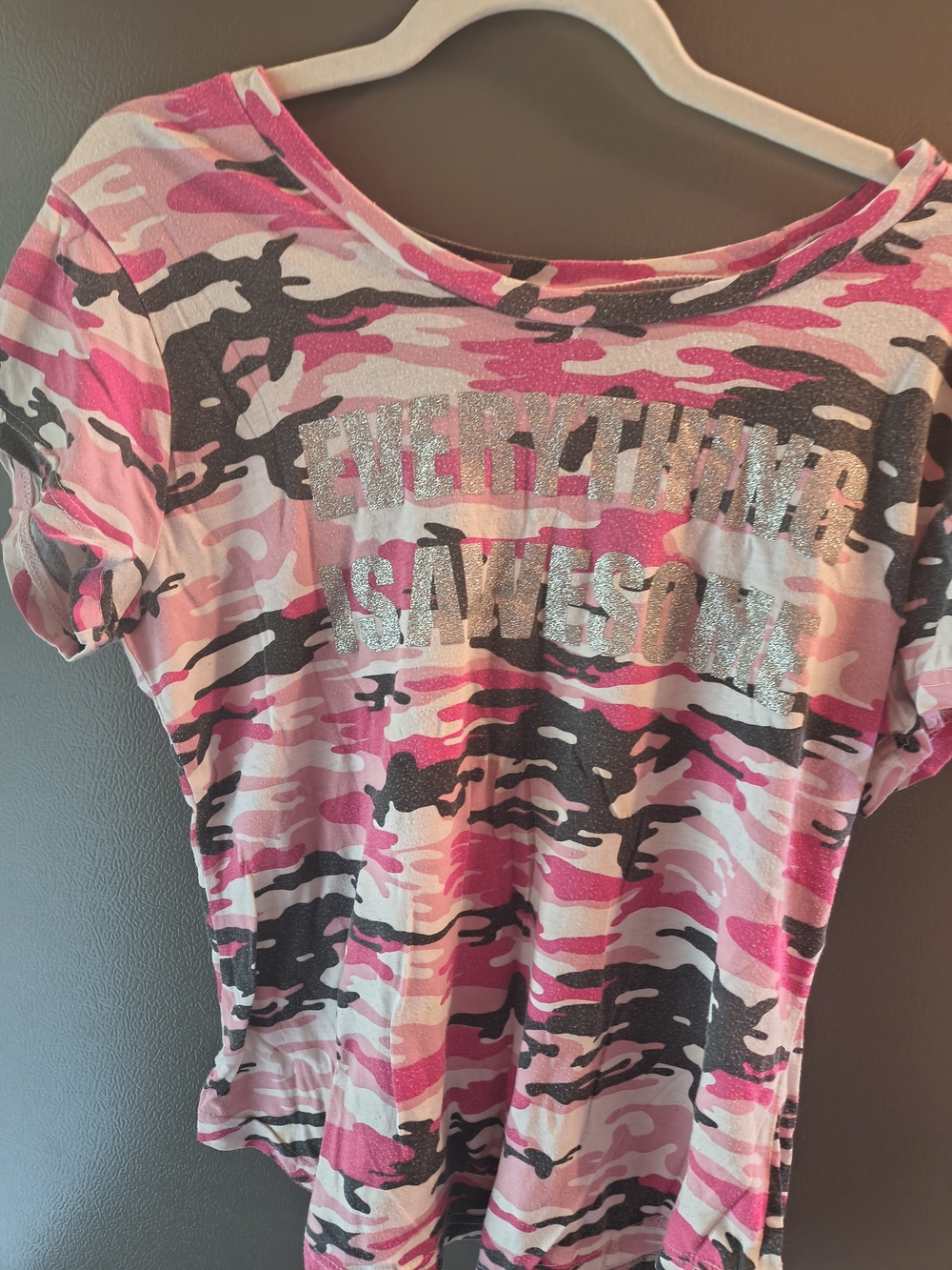 Bobbie Brooks Pink Camo Glitter Graphic Tee
